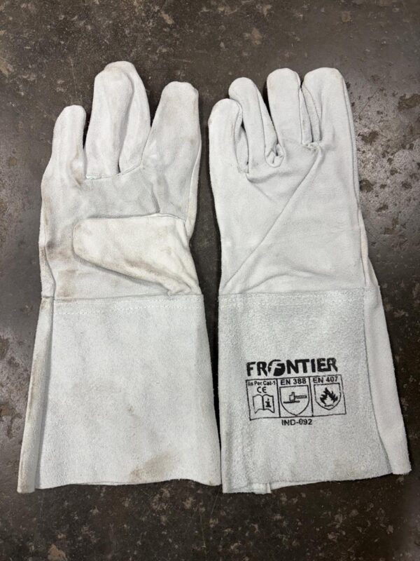 Frontier white leather gloves for heat protection