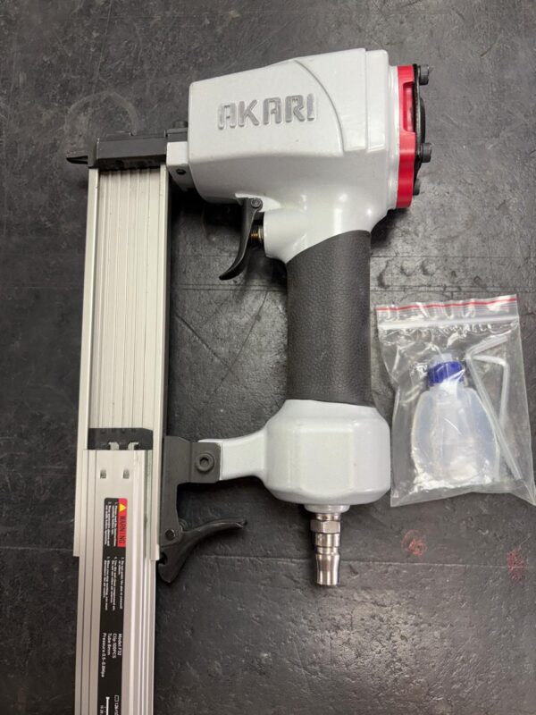 Akari F-32 stapler gun