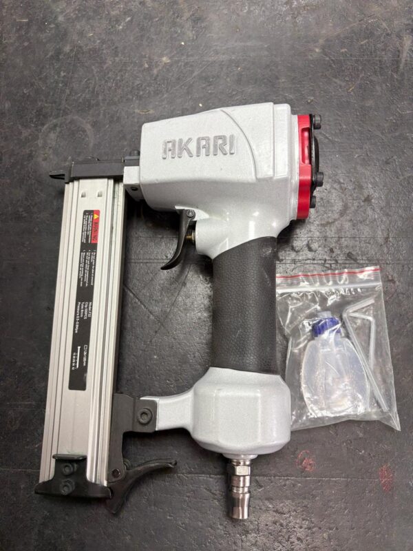 Akari F-32 stapler gun
